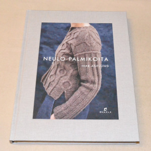 Ivar Asplund Neulo palmikoita