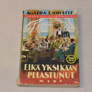 Agatha Christie Eikä yksikään pelastunut