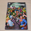 DC-sankarit: tekijänä Alan Moore