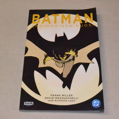 Batman Ensimmäinen vuosi