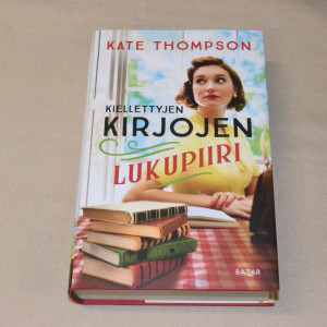 Kate Thompson Kiellettyjen kirjojen lukupiiri