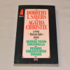 Dorothy L. Sayers & Agatha Christie Murha yksinoikeudella - Ruumis varjostimen takana