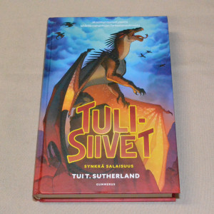 Tui T. Sutherland Tulisiivet 4 Synkkä salaisuus
