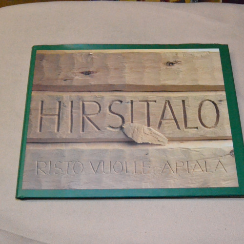 Risto Vuolle-Apiala Hirsitalo
