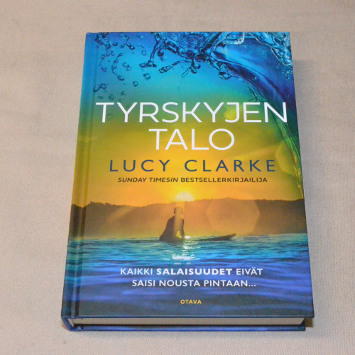 Lucy Clarke Tyrskyjen talo
