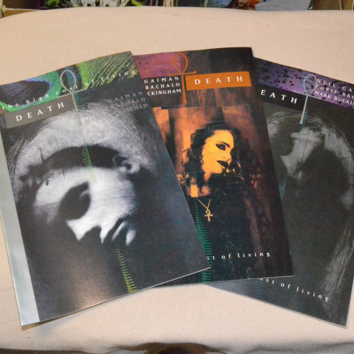 Neil Gaiman / Chris Bachalo / Mark Buckingham Death - The high cost of living 1-3