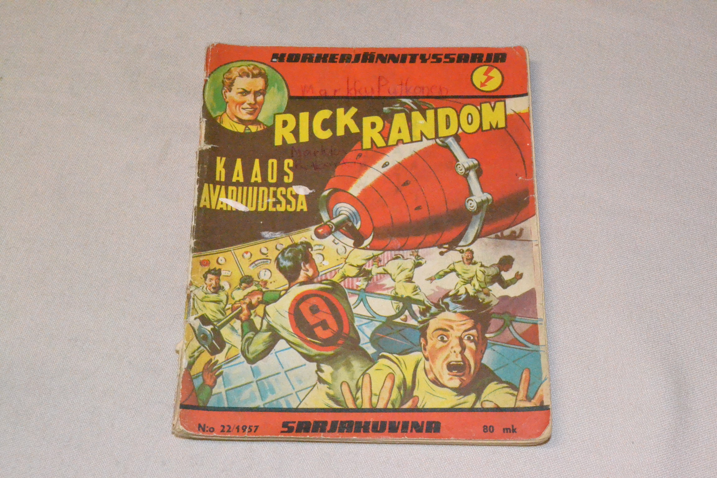 Korkeajännityssarja 22 - 1957 Rick Random Kaaos avaruudessa
